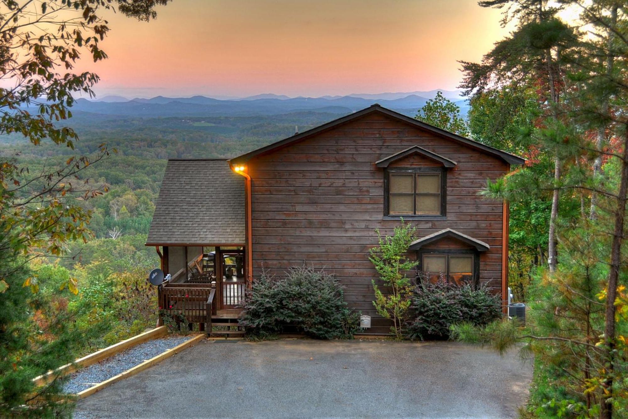 The View Sweeping Mountain Views Gas Fireplace Game Room Hot Tub 블루리지 외부 사진